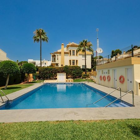 Beautiful Townhouse Walking Distance To The Beach In Costabella, Marbella Exterior foto