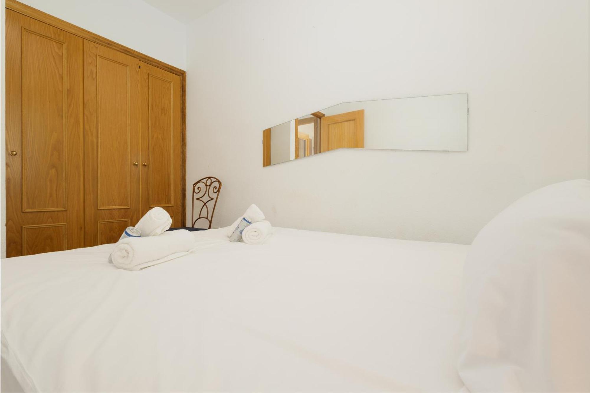 Beautiful Townhouse Walking Distance To The Beach In Costabella, Marbella Exterior foto
