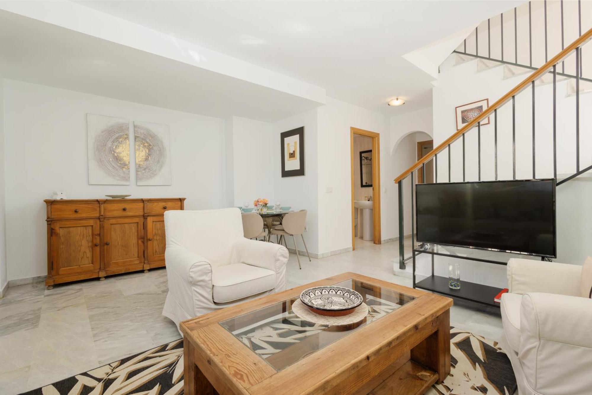 Beautiful Townhouse Walking Distance To The Beach In Costabella, Marbella Exterior foto