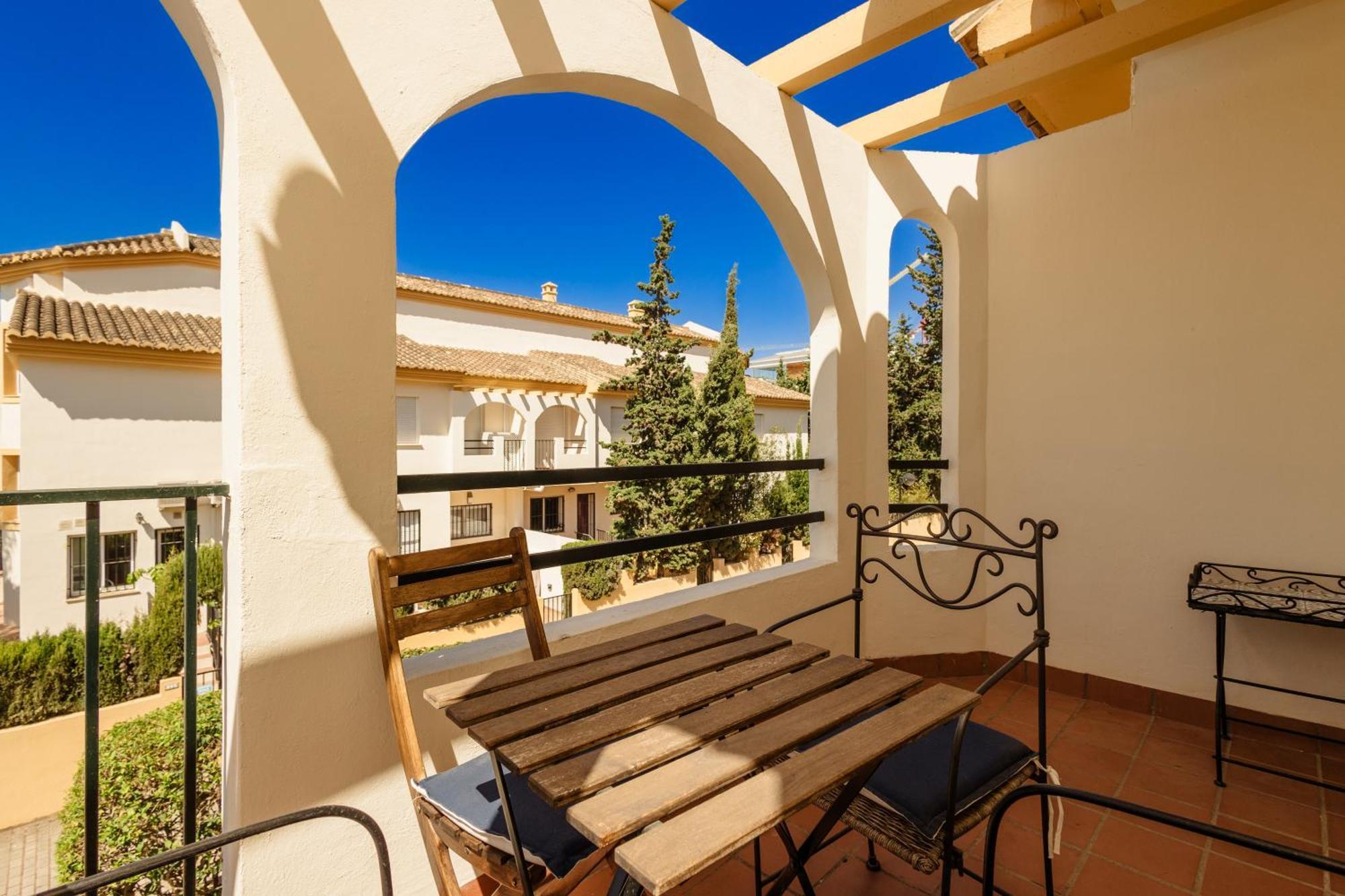 Beautiful Townhouse Walking Distance To The Beach In Costabella, Marbella Exterior foto